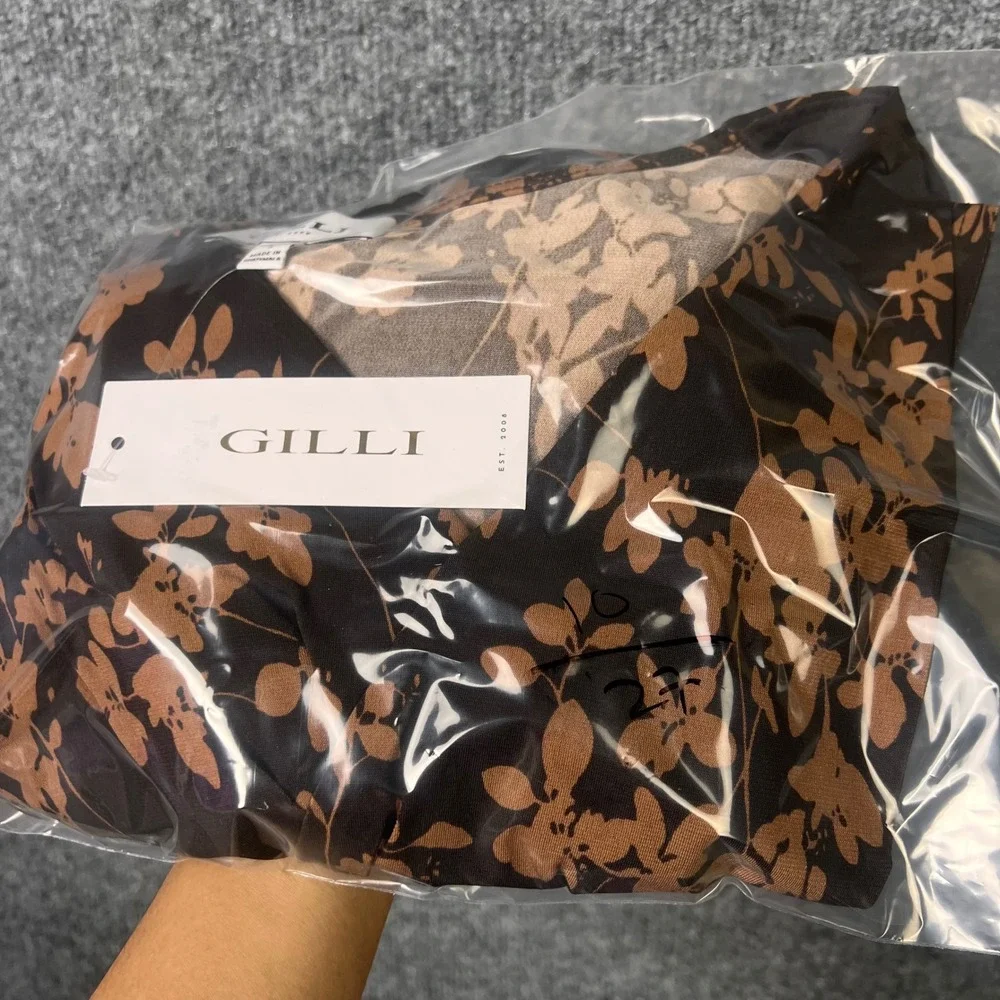 New Gilli Floral Mini Dress Womens Small Brown NWT Long Sleeve V-Neck Faux Wrap